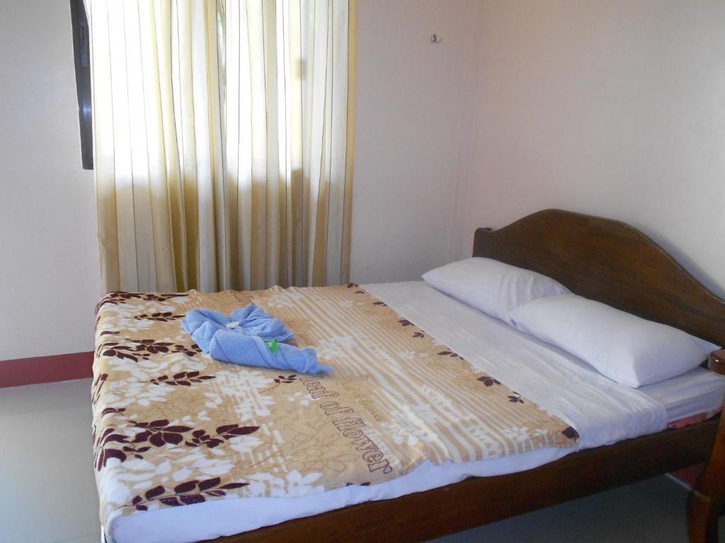 Tia Mers Guest House Puerto Princesa Стая снимка