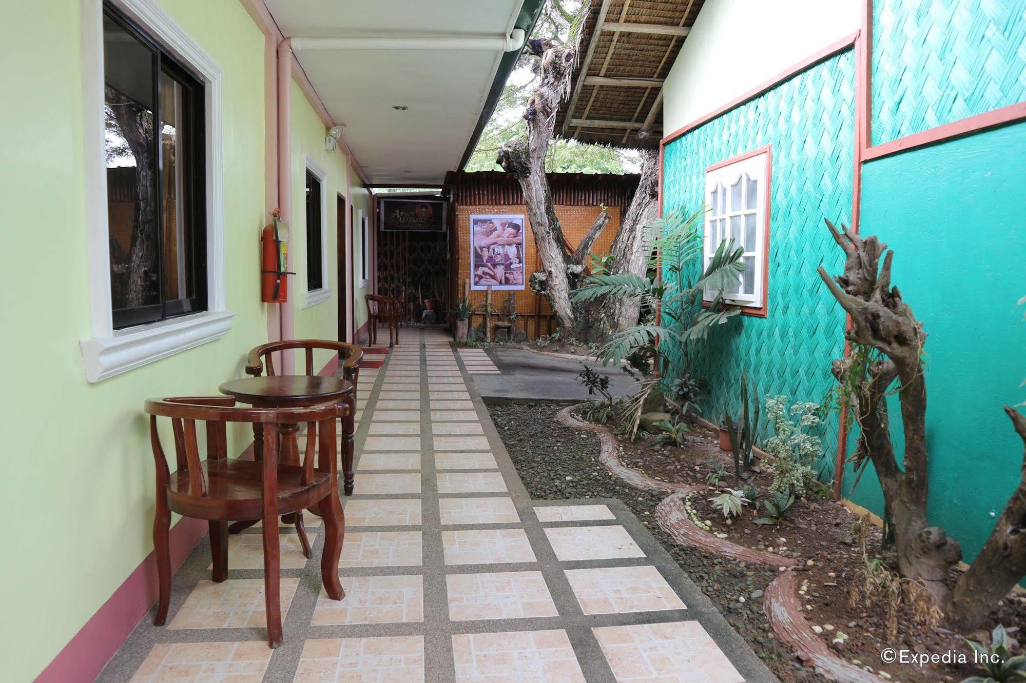 Tia Mers Guest House Puerto Princesa Екстериор снимка